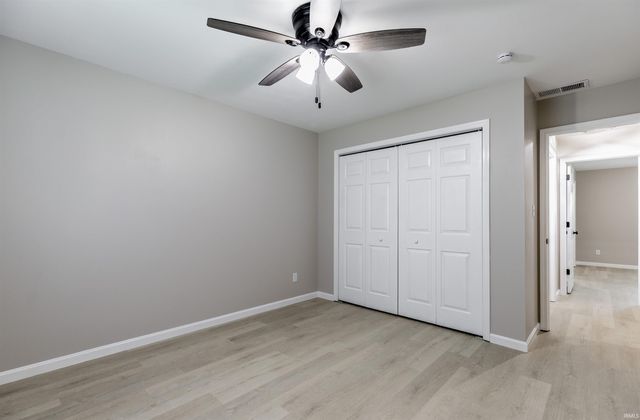 8833 Idaho Drive, Newburgh, IN 47630