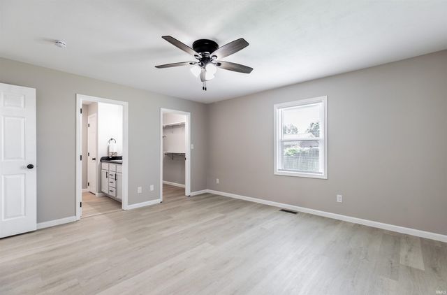 8833 Idaho Drive, Newburgh, IN 47630