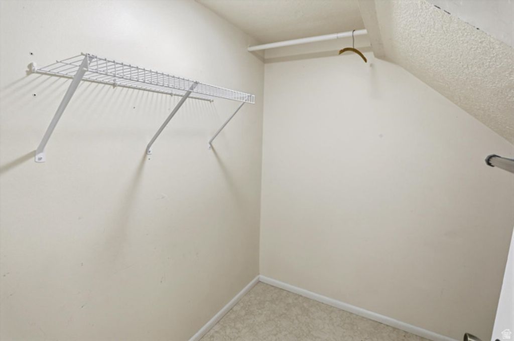 Image 25 of property listing at 3987 WESTWIND CT, Riverdale, UT 84405