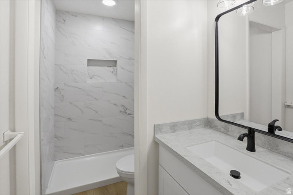 Image 29 of property listing at 3987 WESTWIND CT, Riverdale, UT 84405