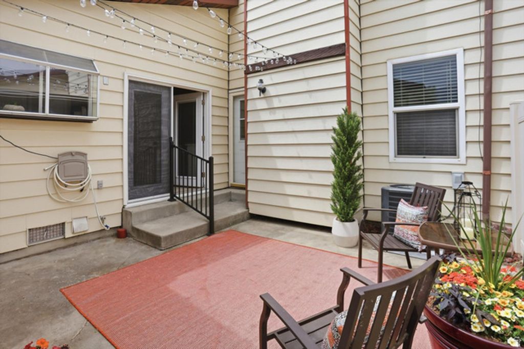 Image 36 of property listing at 3987 WESTWIND CT, Riverdale, UT 84405