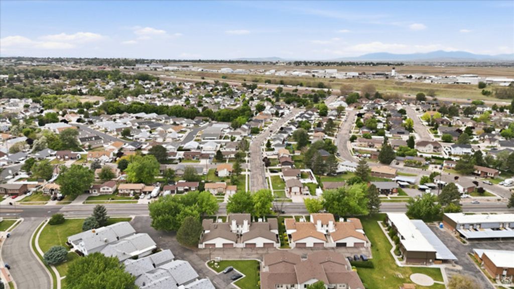 Image 45 of property listing at 3987 WESTWIND CT, Riverdale, UT 84405