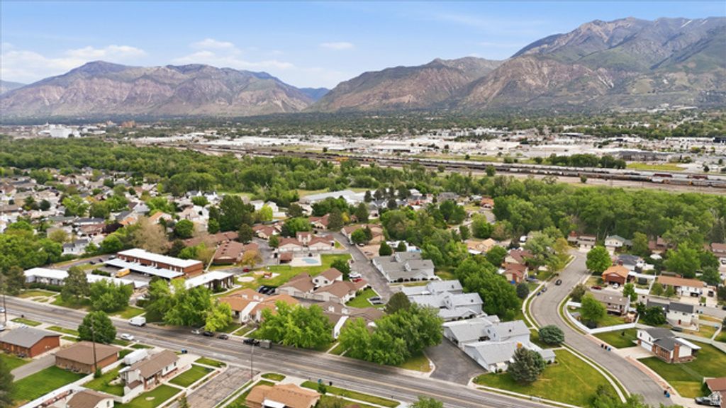 Image 48 of property listing at 3987 WESTWIND CT, Riverdale, UT 84405