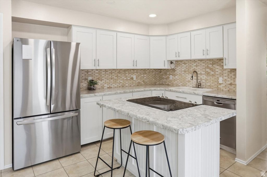 Image 9 of property listing at 3987 WESTWIND CT, Riverdale, UT 84405