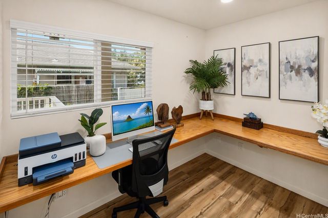 47-653D Kamehameha Highway, Kaneohe, HI 96744