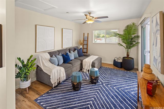 47-653D Kamehameha Highway, Kaneohe, HI 96744