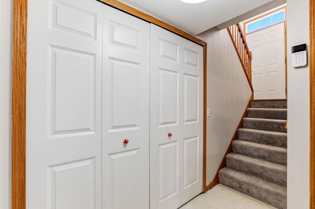 727 2nd Street NE, Hopkins, MN 55343