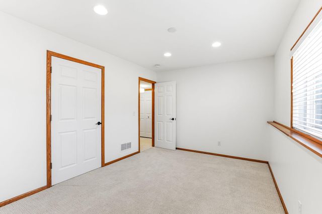 727 2nd Street NE, Hopkins, MN 55343