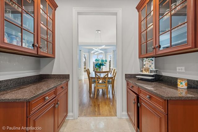 12 Bridlewood Trail, South Barrington, IL 60010