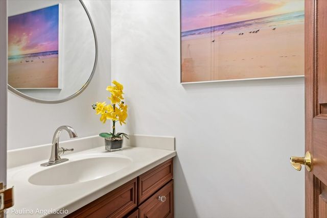 12 Bridlewood Trail, South Barrington, IL 60010