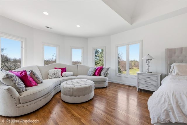 12 Bridlewood Trail, South Barrington, IL 60010