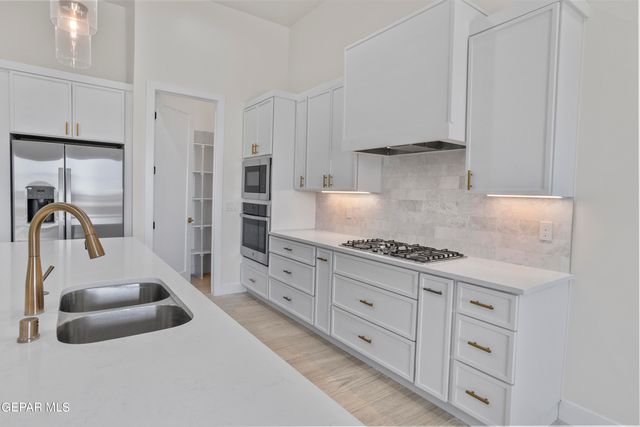 820 Acton Street, Horizon City, TX 79928