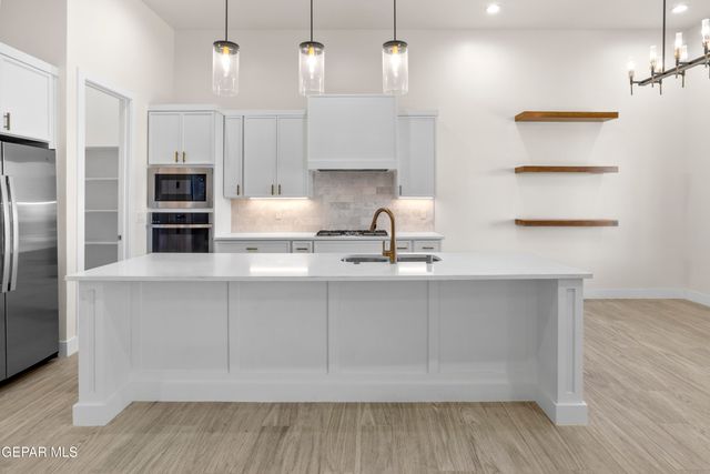 820 Acton Street, Horizon City, TX 79928