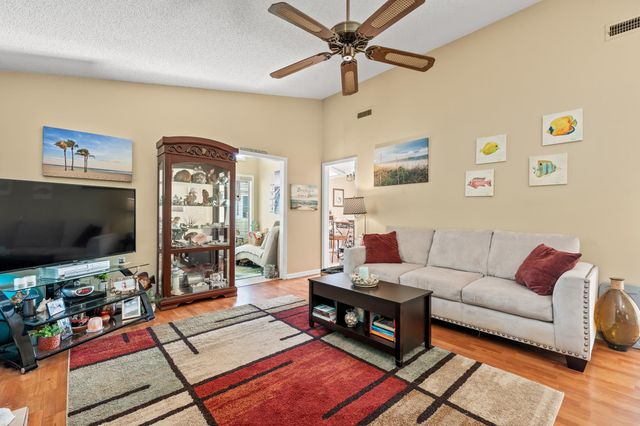 308 Killarney Dr., Myrtle Beach, SC 29588