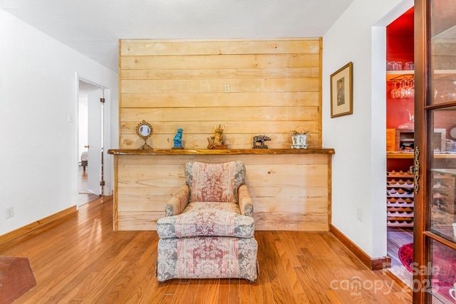 226 Fish Pond Lane, Burnsville, NC 28714