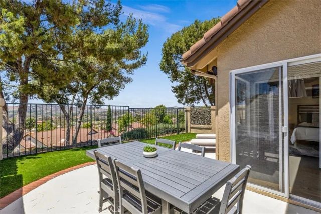 27355 Paseo Laguna, San Juan Capistrano, CA 92675