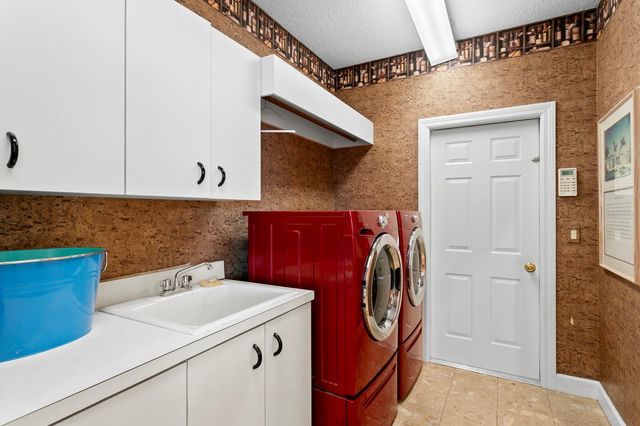 7361 WATERSILK DRIVE, Pinellas Park, FL 33782