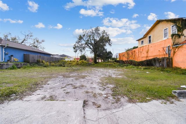 2213 E COLUMBUS DRIVE, Tampa, FL 33605