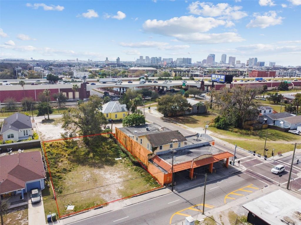 2213 E COLUMBUS DRIVE, Tampa, FL 33605