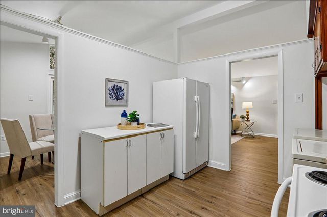 10701 SHELLEY CT, Garrett Park, MD 20896