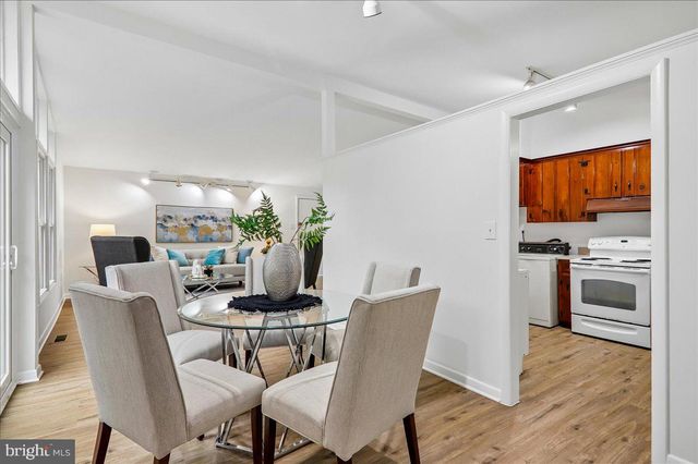 10701 SHELLEY CT, Garrett Park, MD 20896