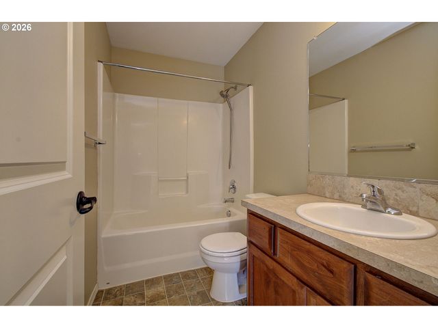 11002 Ne 112th Dr, Vancouver, WA 98662