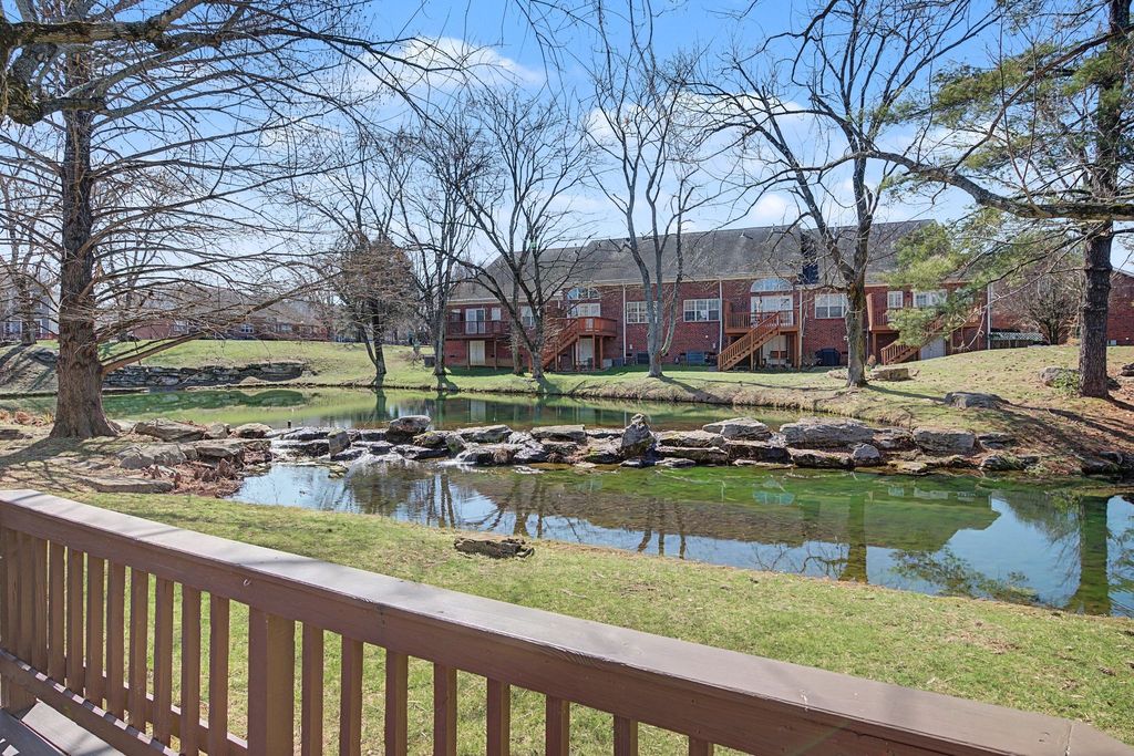 231 Green Harbor Rd Unit 8, Old Hickory, TN 37138