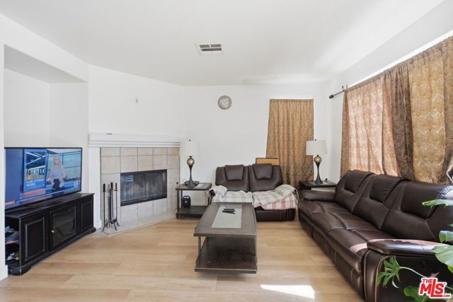 38302 Debonair Way, Palmdale, CA 93552