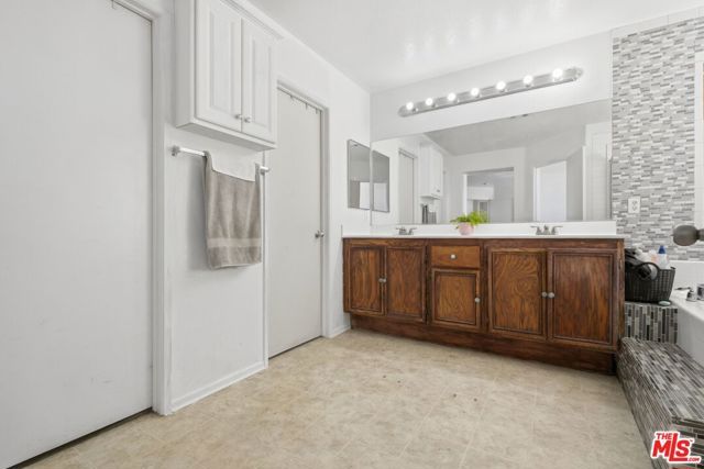 38302 Debonair Way, Palmdale, CA 93552