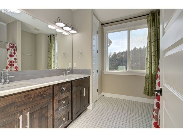 26680 Se 5TH St, Camas, WA 98607