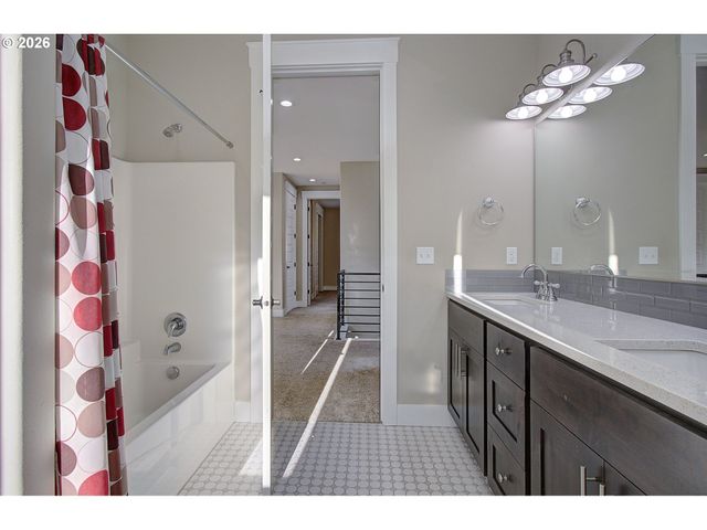 26680 Se 5TH St, Camas, WA 98607