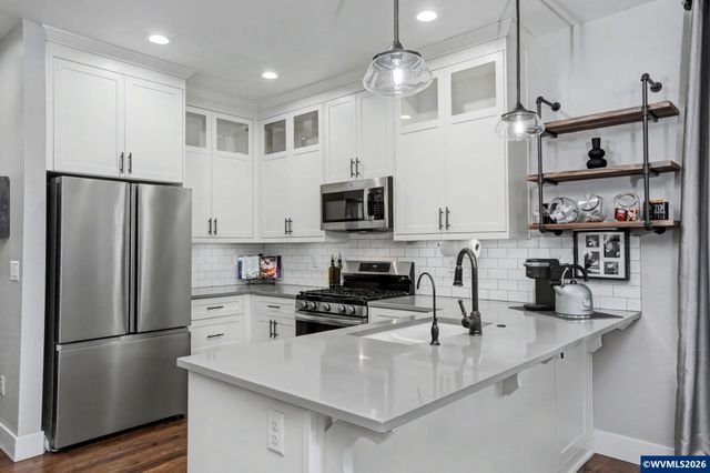 412 Eagle Feather St NW, Salem, OR 97304