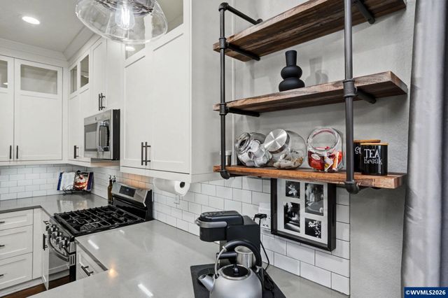 412 Eagle Feather St NW, Salem, OR 97304