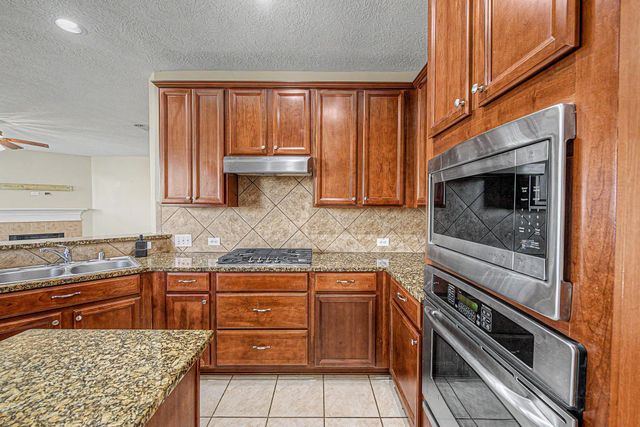 7527 Trail Hollow, Missouri City, TX 77459