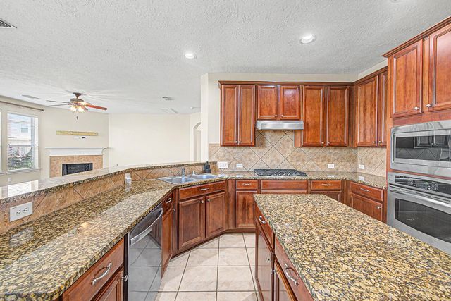 7527 Trail Hollow, Missouri City, TX 77459