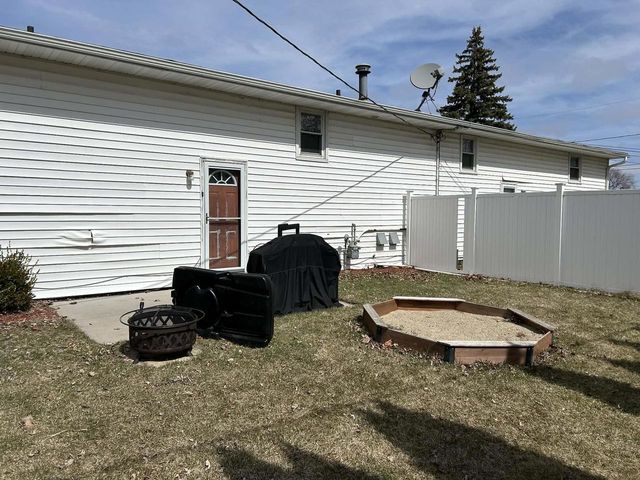 703 HELENA STREET, De Pere, WI 54115