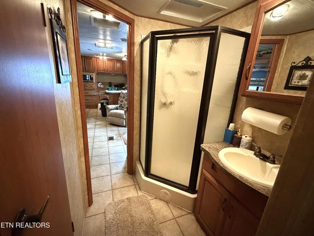 605 Lily Way, Cosby, TN 37722