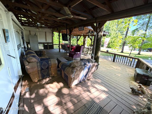 605 Lily Way, Cosby, TN 37722