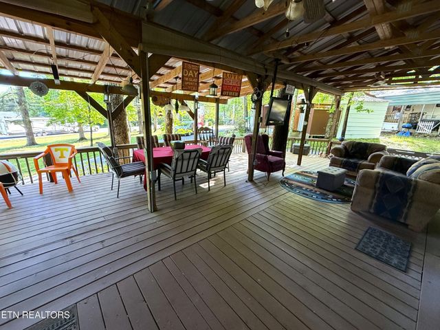 605 Lily Way, Cosby, TN 37722