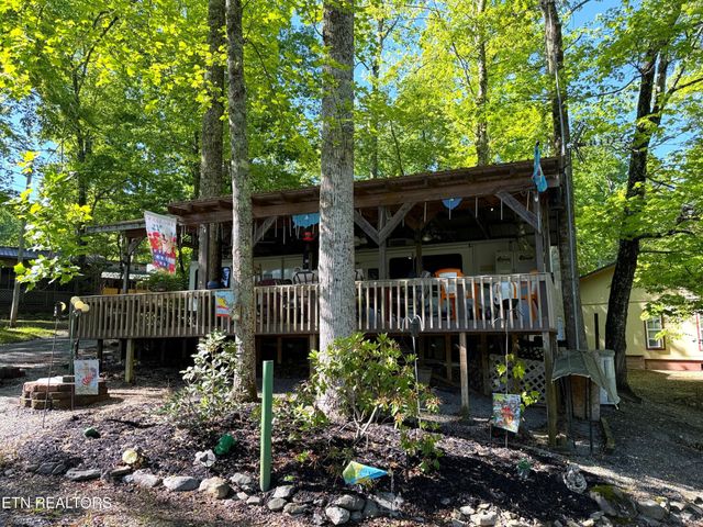 605 Lily Way, Cosby, TN 37722