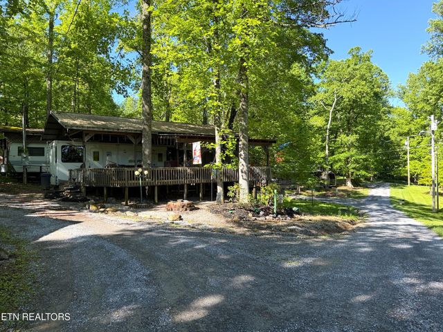 605 Lily Way, Cosby, TN 37722