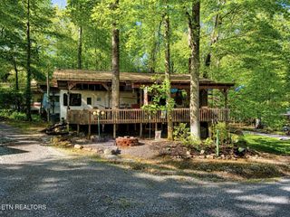 605 Lily Way, Cosby, TN 37722
