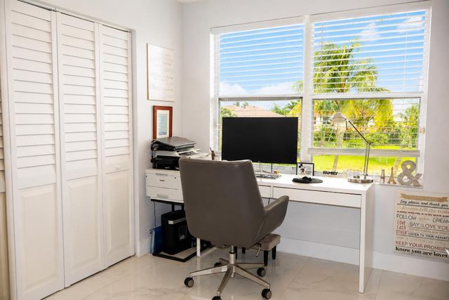855 SW 174th Terrace, Pembroke Pines, FL 33029