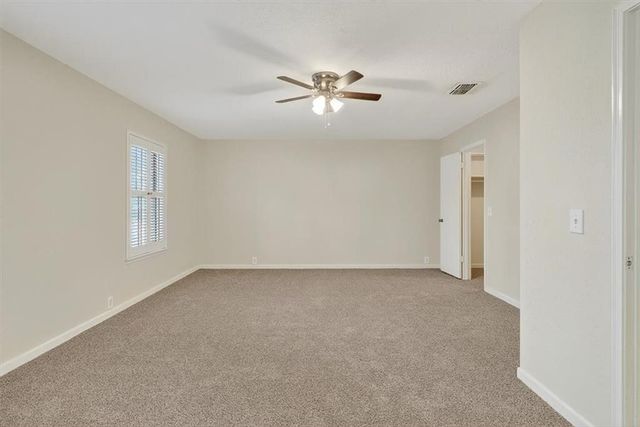 145 Lake Shore Dr, Corpus Christi, TX 78413