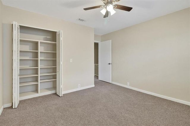 145 Lake Shore Dr, Corpus Christi, TX 78413