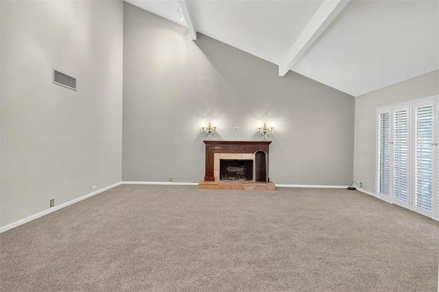 145 Lake Shore Dr, Corpus Christi, TX 78413