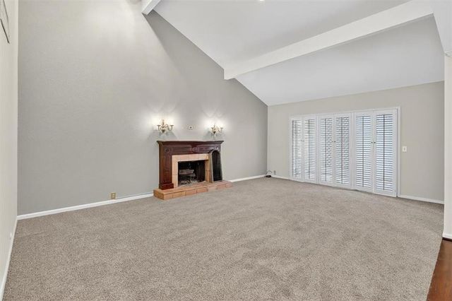 145 Lake Shore Dr, Corpus Christi, TX 78413