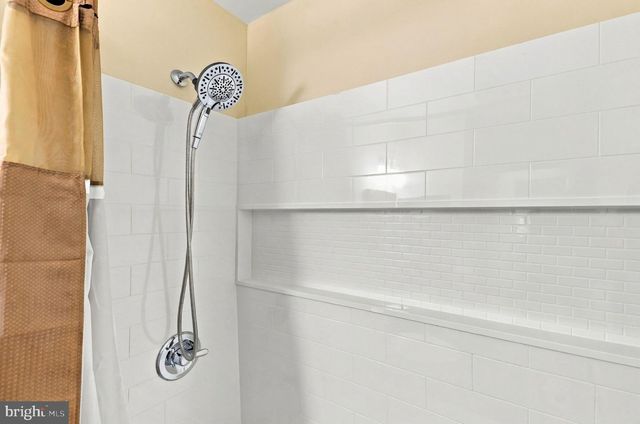 9710 DAMASCUS DR, Manassas, VA 20109