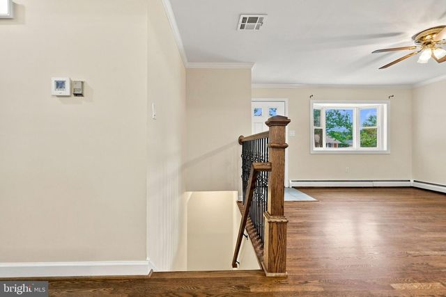 9710 DAMASCUS DR, Manassas, VA 20109