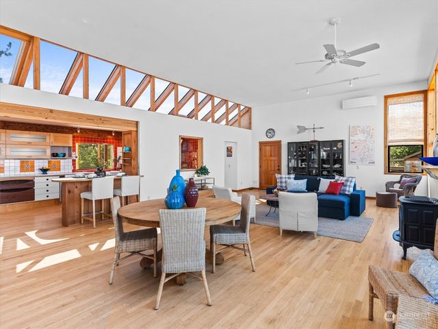 1930 49th Street, Port Townsend, WA 98368